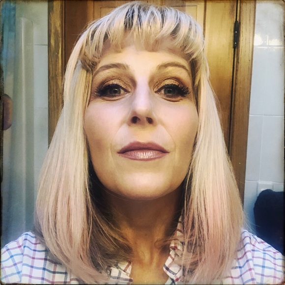 Meet Your Posher! - Picture 6 of 17